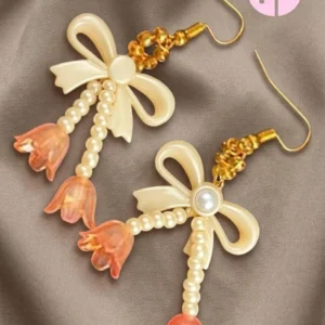 Tulip Pearl Earrings
